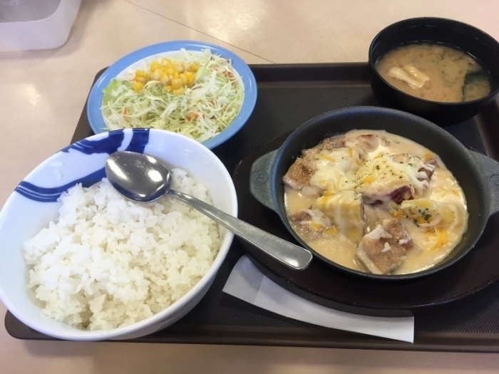 シュクメルリ鍋定食 (1)