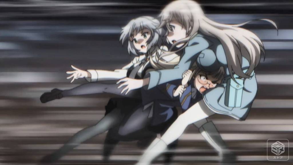 ペリーヌさん渾身のタックル (2)